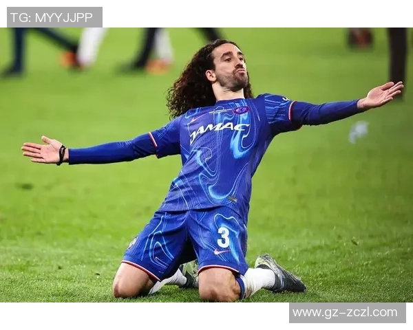 圣诞节期间亮相的足球球星名单盘点与精彩表现回顾