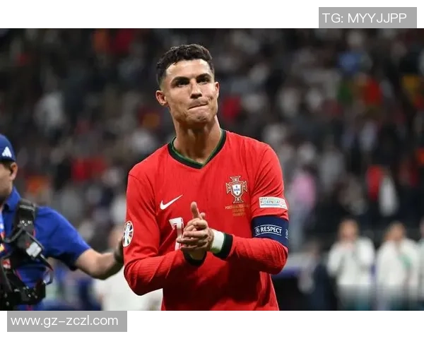 人气球星足球崛起之路:从草根到世界顶级巨星的奋斗历程 人气球星足球崛起之路:从草根到世界顶级巨星的奋斗历程